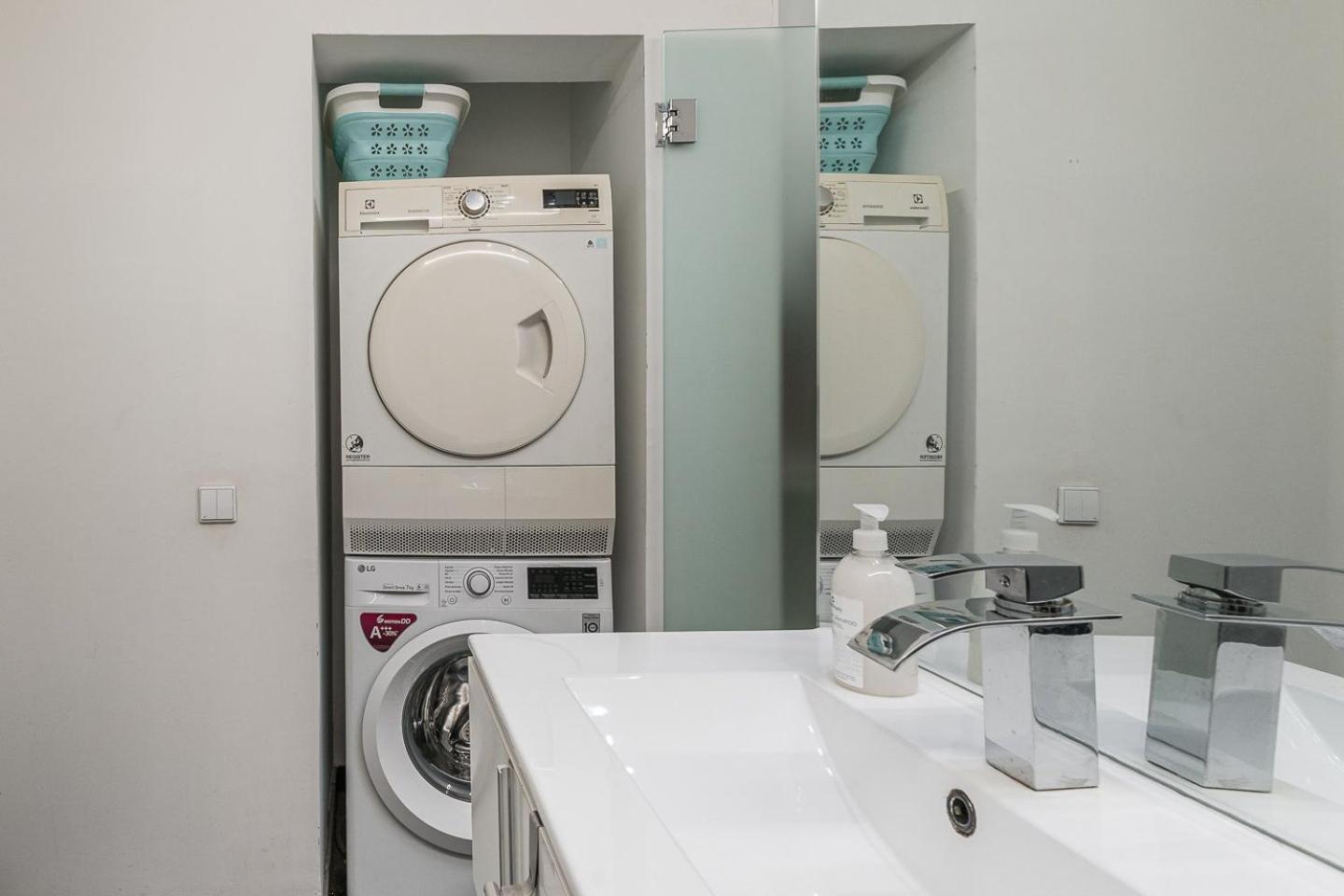 Guestready - Shades Of Blue With Balcony Apartment Порто Екстериор снимка