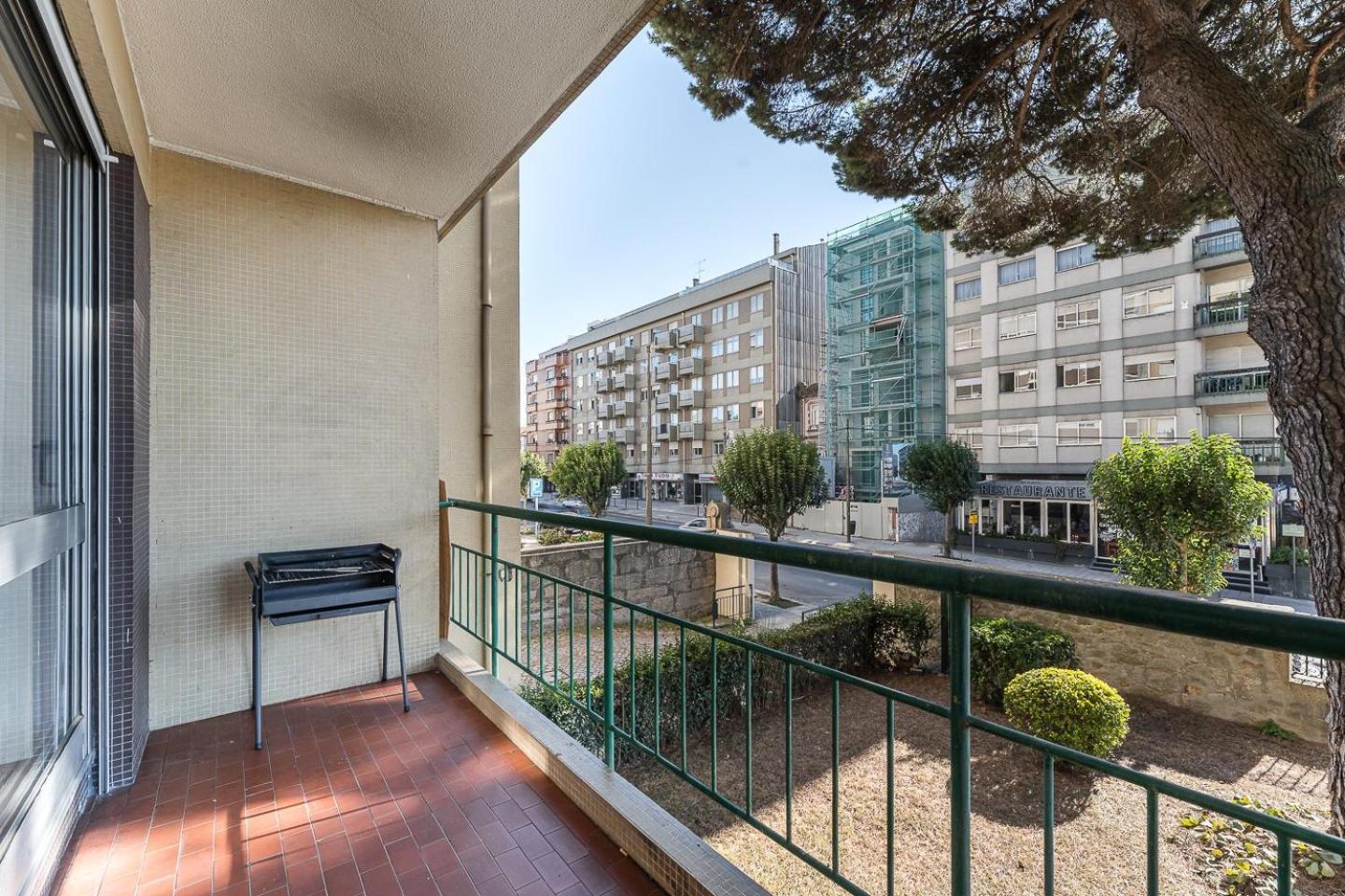 Guestready - Shades Of Blue With Balcony Apartment Порто Екстериор снимка